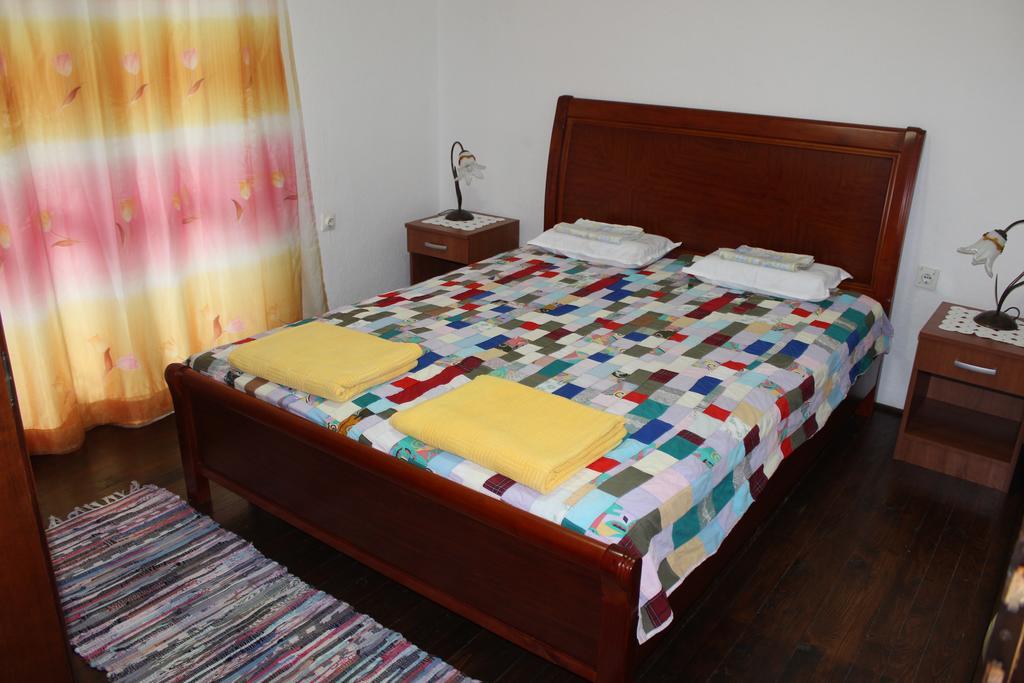 Apartments Mijuskovic Donji Morinj Room photo